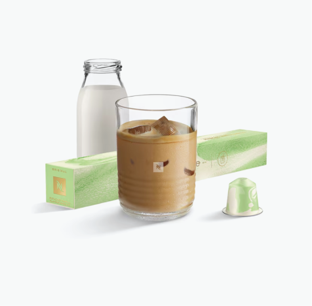 Pistachio Vanilla Flavour Over Ice